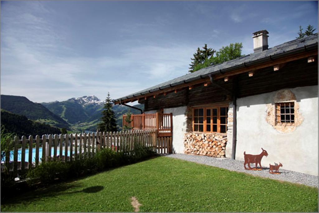 Hotel La Ferme Du Chozal, Chalet De Tradition Hauteluce Exteriör bild